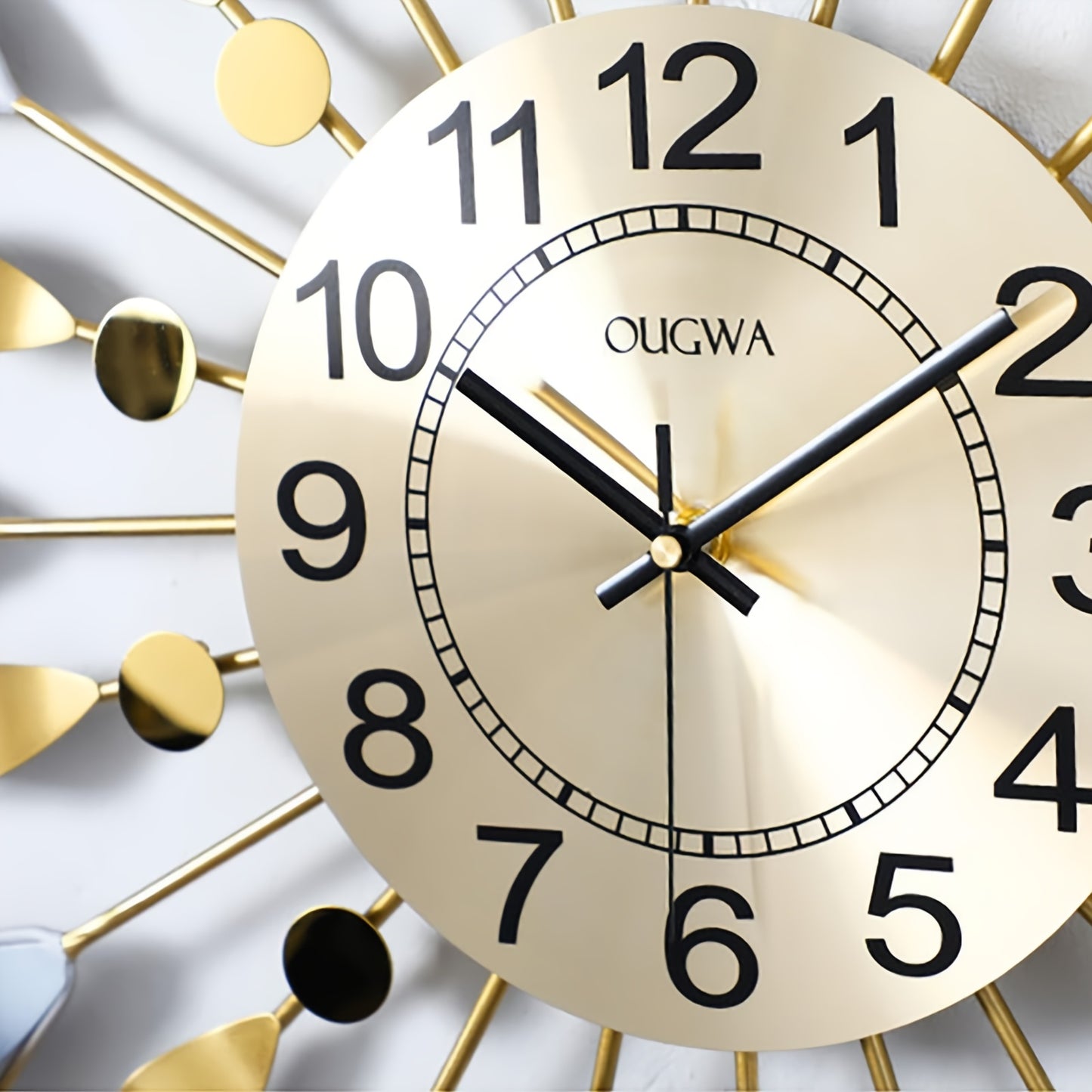 Light Luxury Medieval Silent Ticking Clock Large Metal Wall Clock Decoration Modern Home Decor for Living Room Bedroom Dining Room Office