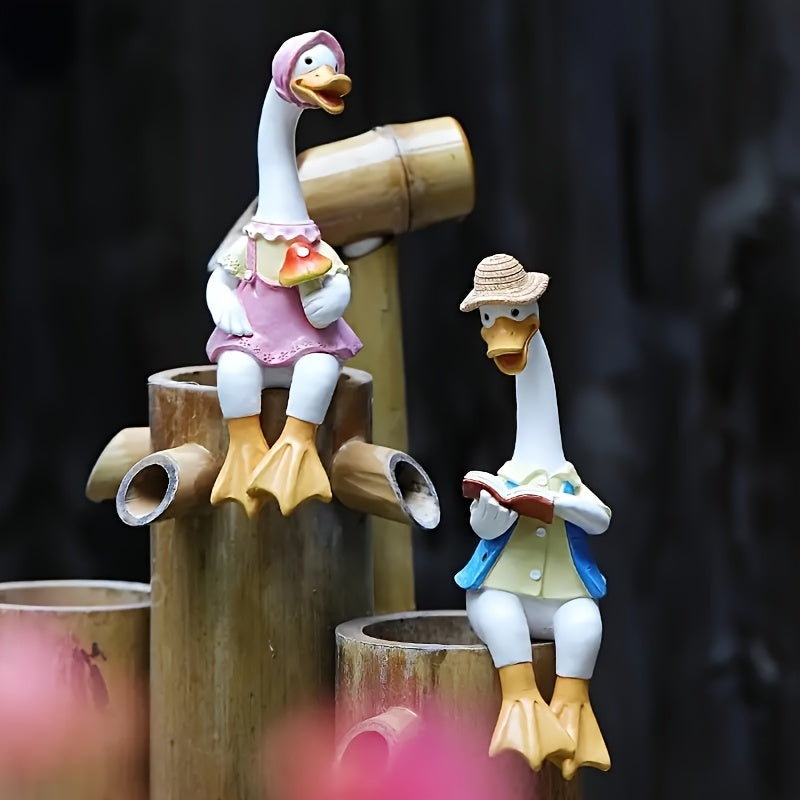 Decorative Hand-Painted Resin Duck Couple Figurines for Indoor Outdoor Decor