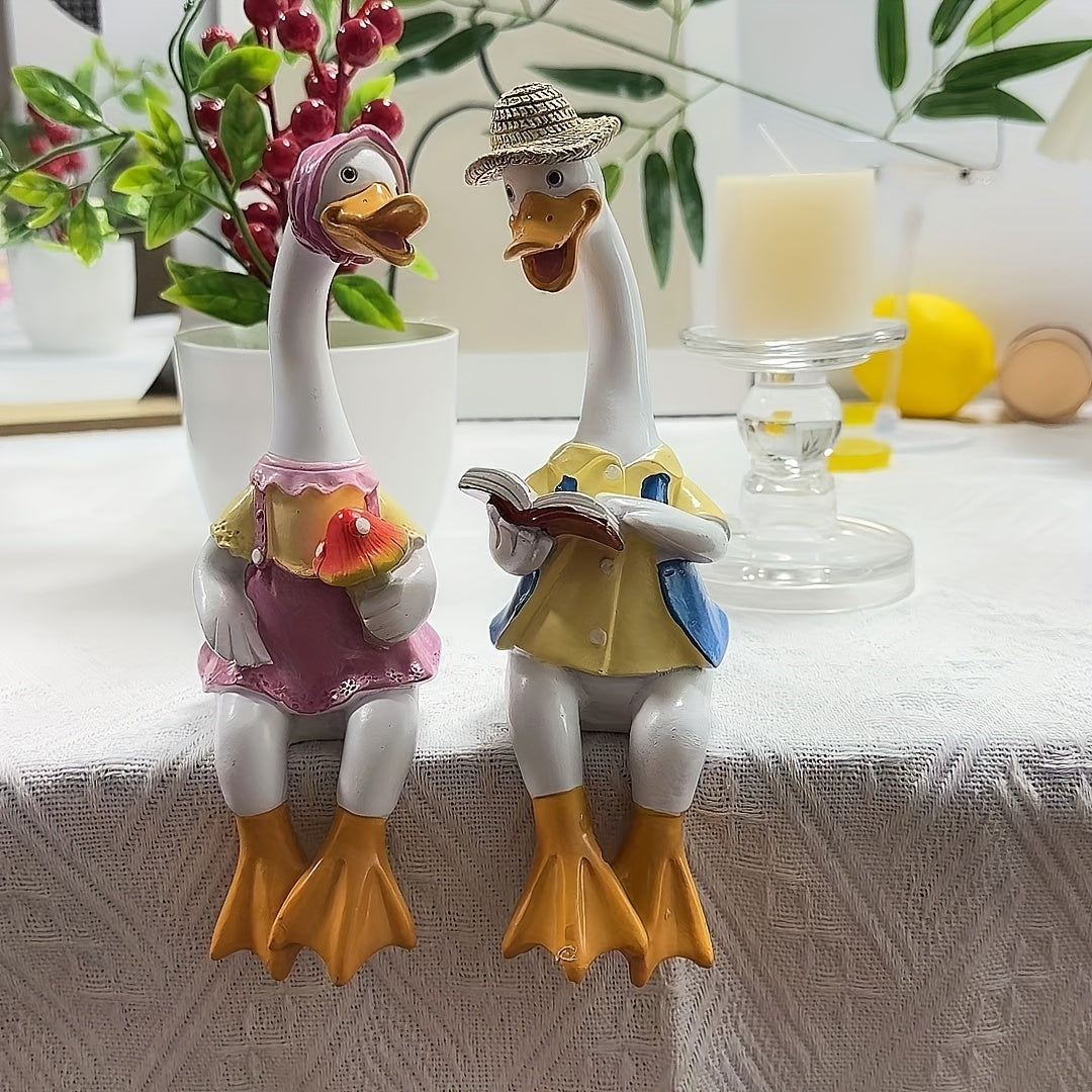 Decorative Hand-Painted Resin Duck Couple Figurines for Indoor Outdoor Decor